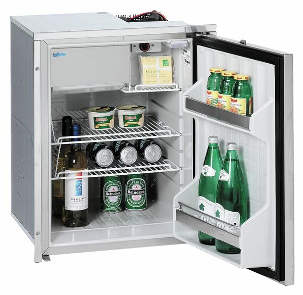 Холодильник CR85 12/24 В 0,8/4,0 А Размеры рамки: 647 x 532 мм.  Монтажные размеры: 640 x 510 x 553 мм.